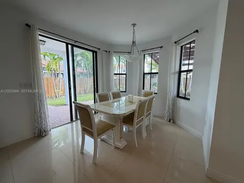9924 NW 10th Terrace Miami FL 33172