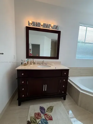 9924 NW 10th Terrace Miami FL 33172