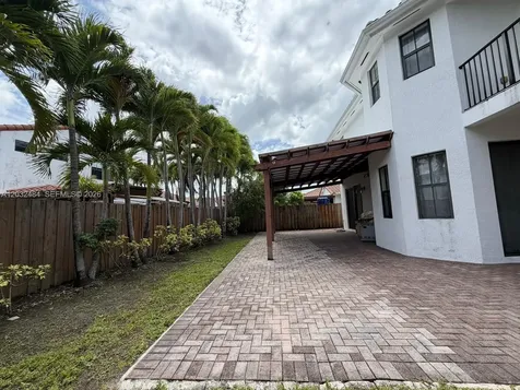 9924 NW 10th Terrace Miami FL 33172