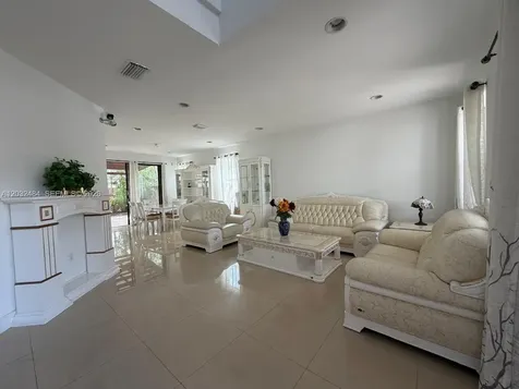 9924 NW 10th Terrace Miami FL 33172