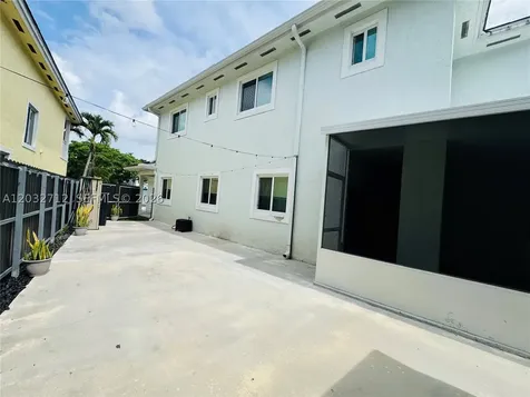 363 NE 35th Terrace Homestead FL 33033