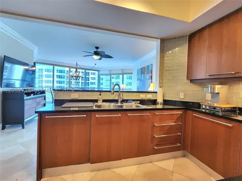 3101 S Ocean Drive Hollywood FL 33019
