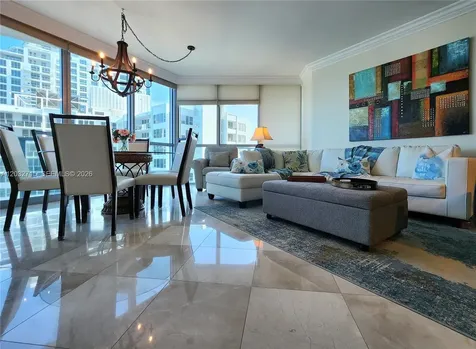 3101 S Ocean Drive Hollywood FL 33019