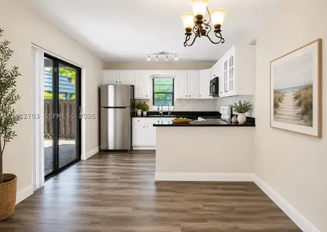 2560 NW 99th Avenue Coral Springs FL 33065
