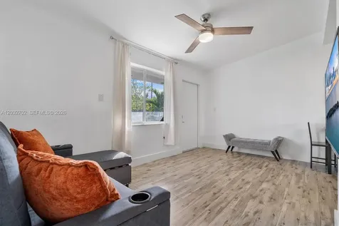 4282 NW 1st Avenue Miami FL 33127