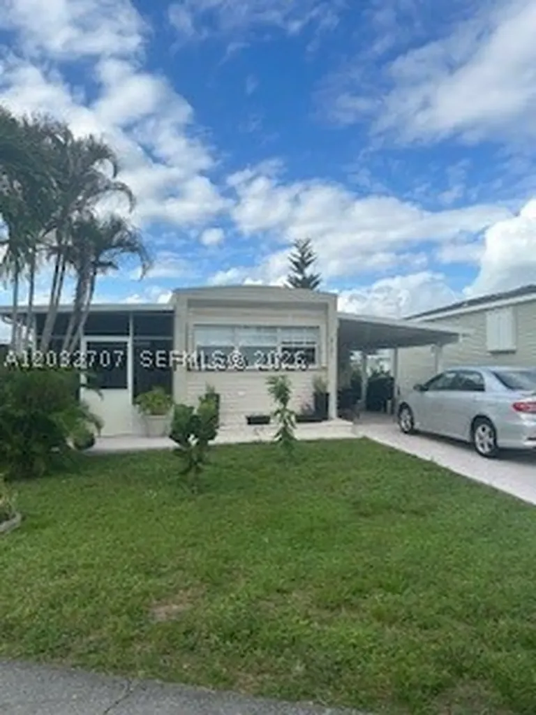 8721 SW 22nd Court Davie FL 33324