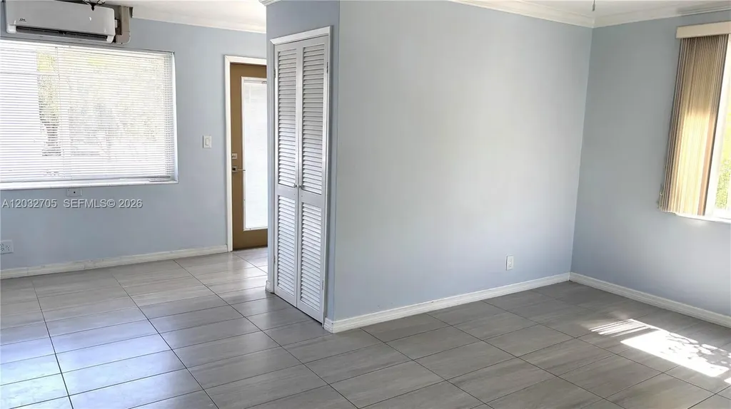 601 S 19th Avenue Hollywood FL 33020