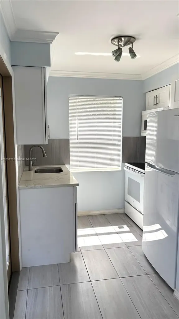 601 S 19th Avenue Hollywood FL 33020