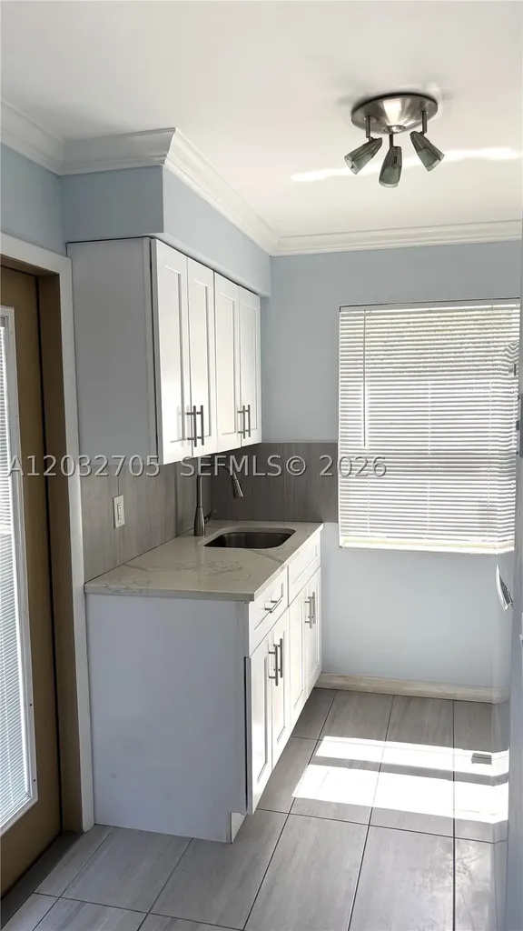 601 S 19th Avenue Hollywood FL 33020