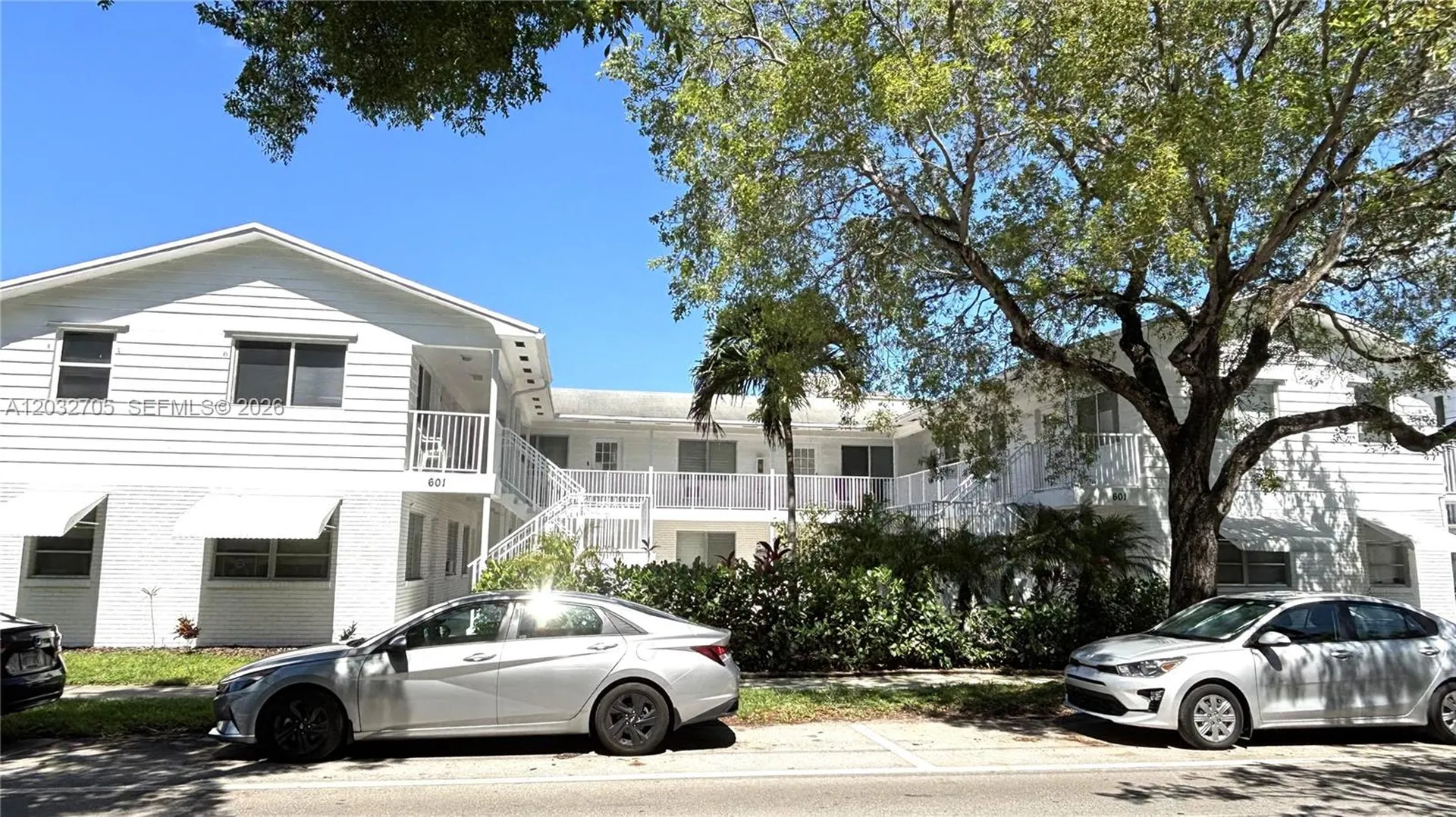 601 S 19th Avenue Hollywood FL 33020
