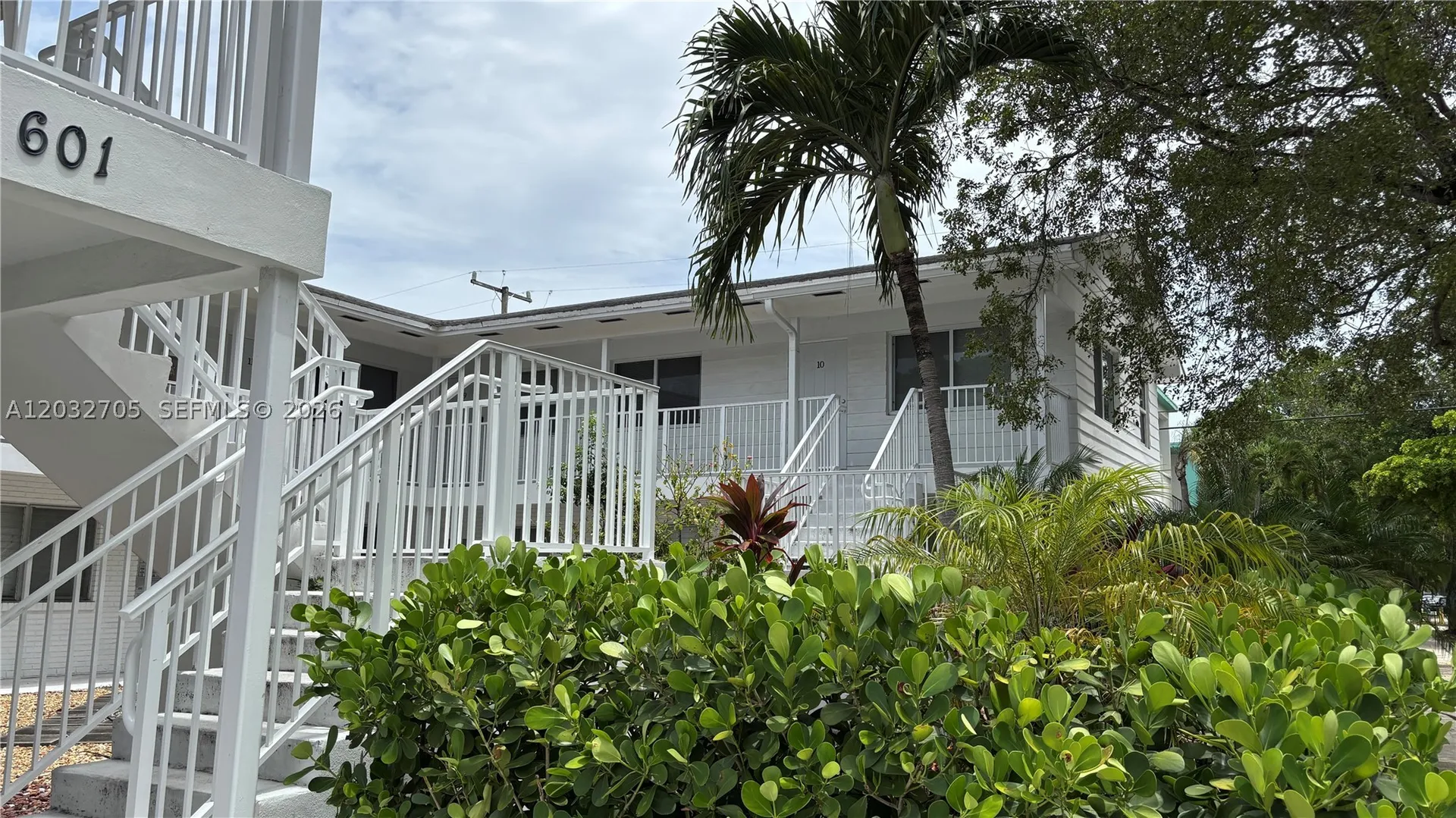 601 S 19th Avenue Hollywood FL 33020