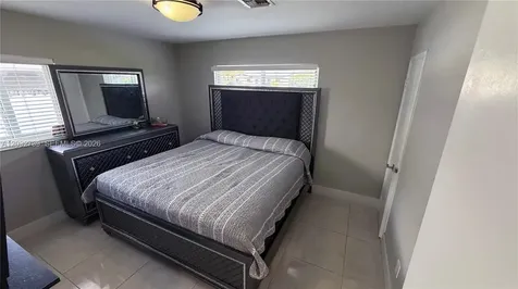 10455 SW 42nd Terrace Miami FL 33165