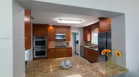 10455 SW 42nd Terrace Miami FL 33165