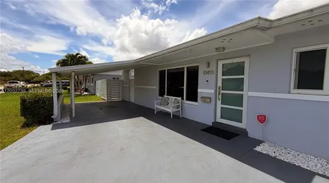 10455 SW 42nd Terrace Miami FL 33165