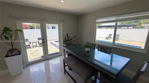 10455 SW 42nd Terrace Miami FL 33165
