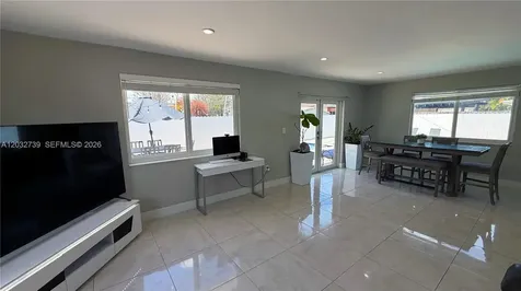10455 SW 42nd Terrace Miami FL 33165