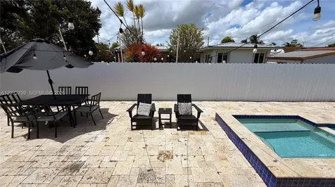 10455 SW 42nd Terrace Miami FL 33165