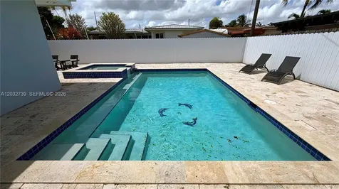 10455 SW 42nd Terrace Miami FL 33165