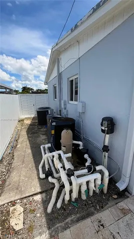 10455 SW 42nd Terrace Miami FL 33165