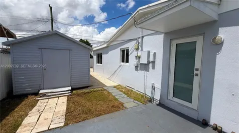 10455 SW 42nd Terrace Miami FL 33165