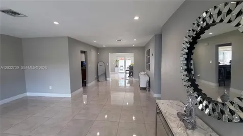 10455 SW 42nd Terrace Miami FL 33165