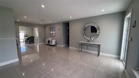 10455 SW 42nd Terrace Miami FL 33165