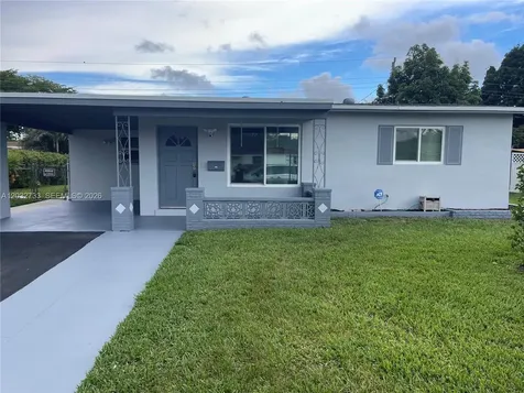 661 SW 67th Terrace Pembroke Pines FL 33023