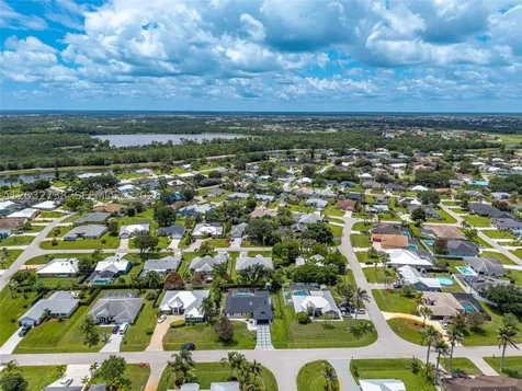 3438 SE Hart Circle Port St. Lucie FL 34984
