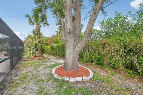 3438 SE Hart Circle Port St. Lucie FL 34984