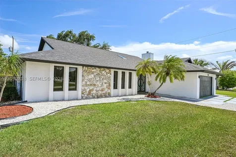 3438 SE Hart Circle Port St. Lucie FL 34984