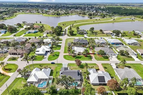 3438 SE Hart Circle Port St. Lucie FL 34984