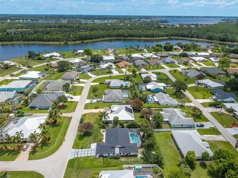 3438 SE Hart Circle Port St. Lucie FL 34984