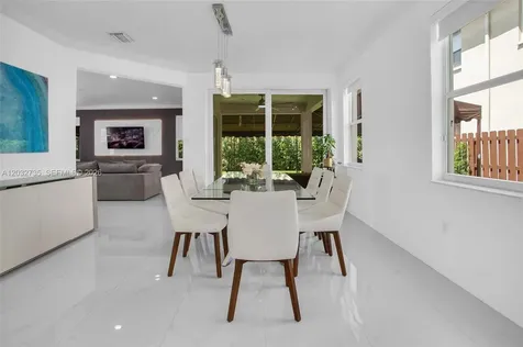 11559 NW 84th Terrace Doral FL 33178