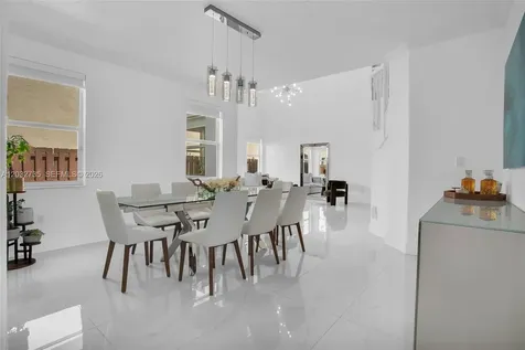11559 NW 84th Terrace Doral FL 33178