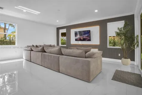 11559 NW 84th Terrace Doral FL 33178