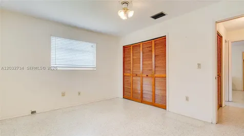 6560 SW 34th Street Miami FL 33155