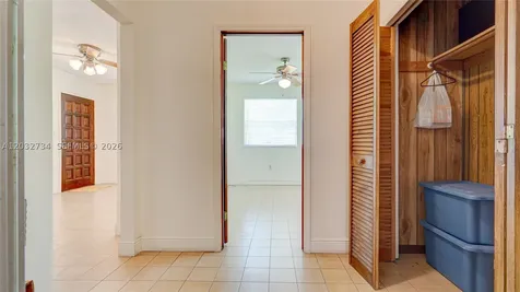 6560 SW 34th Street Miami FL 33155