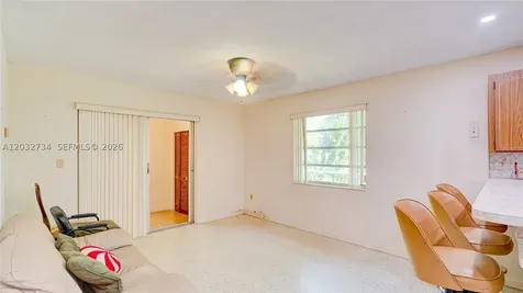 6560 SW 34th Street Miami FL 33155