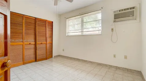 6560 SW 34th Street Miami FL 33155