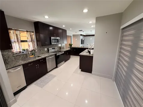 20451 NE 10th Place Miami FL 33179