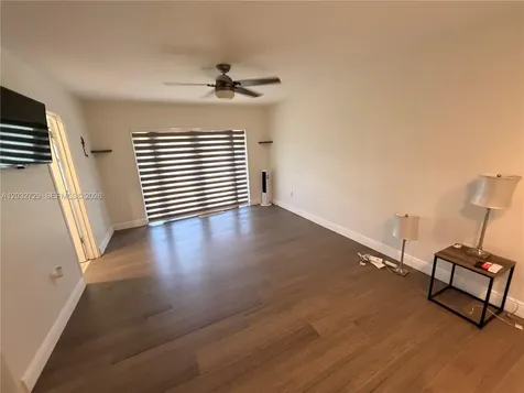 20451 NE 10th Place Miami FL 33179