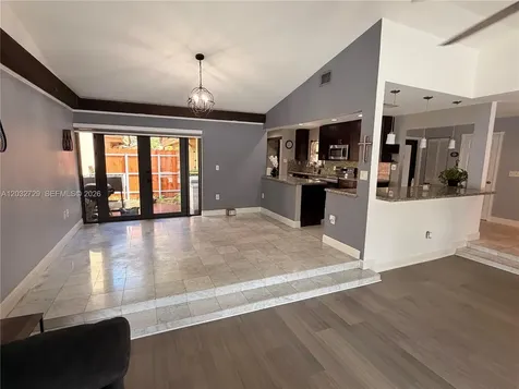 20451 NE 10th Place Miami FL 33179