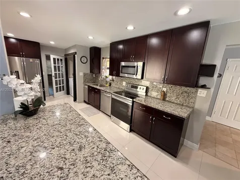 20451 NE 10th Place Miami FL 33179