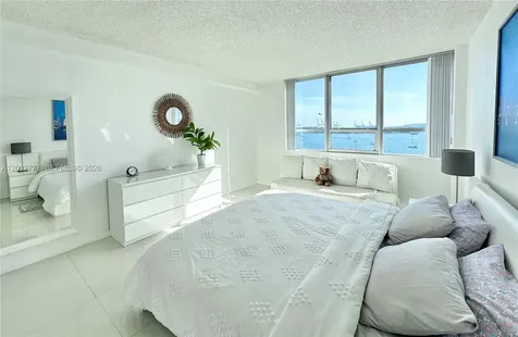 1500 Bay Road Miami Beach FL 33139