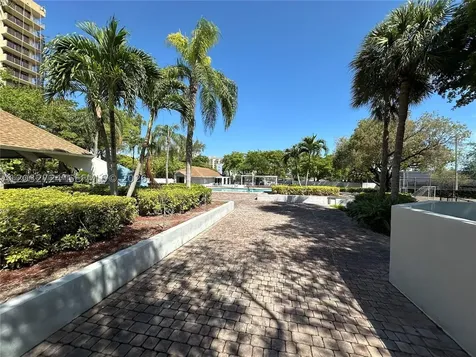 1470 NE 123rd Street North Miami FL 33161