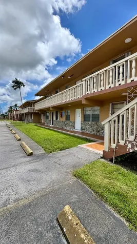 1154 W 35th Street Hialeah FL 33012