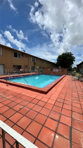 1154 W 35th Street Hialeah FL 33012