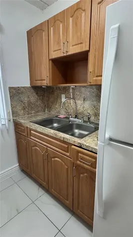 1154 W 35th Street Hialeah FL 33012
