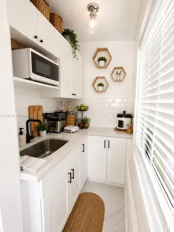 3625 NW 13th Street Miami FL 33125