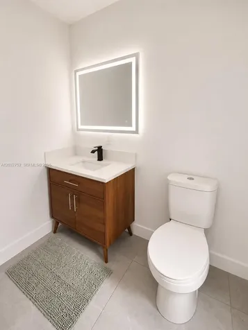 3625 NW 13th Street Miami FL 33125
